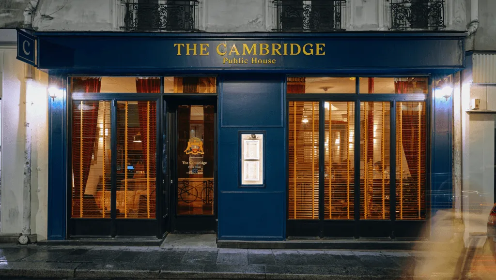 The Cambridge Public House, Paris
