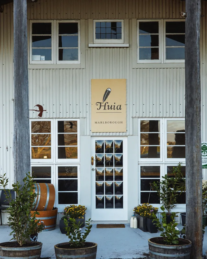 Huia Vineyards &mdash; verified Wine producer